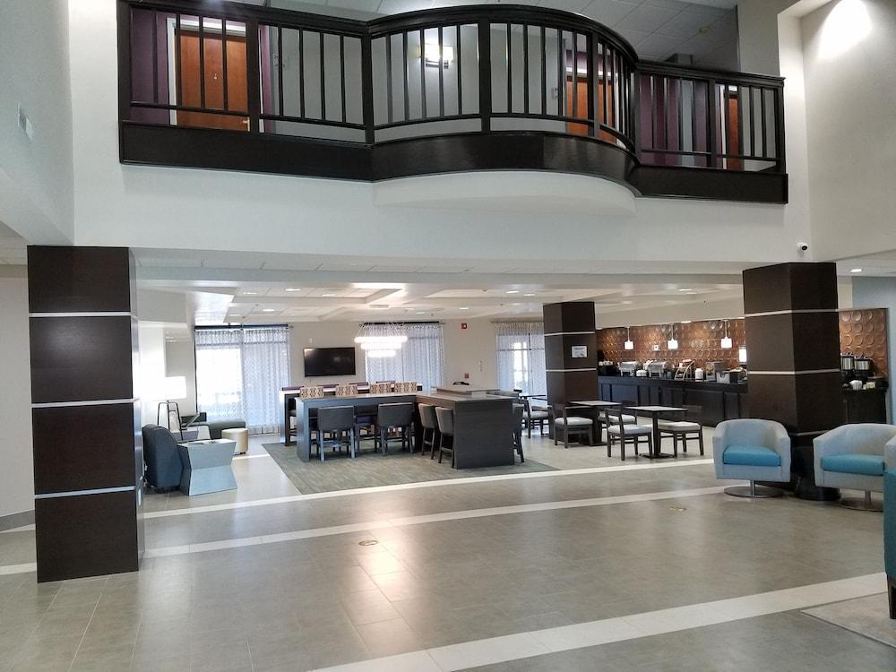 Comfort Inn & Suites Columbus North Exteriör bild