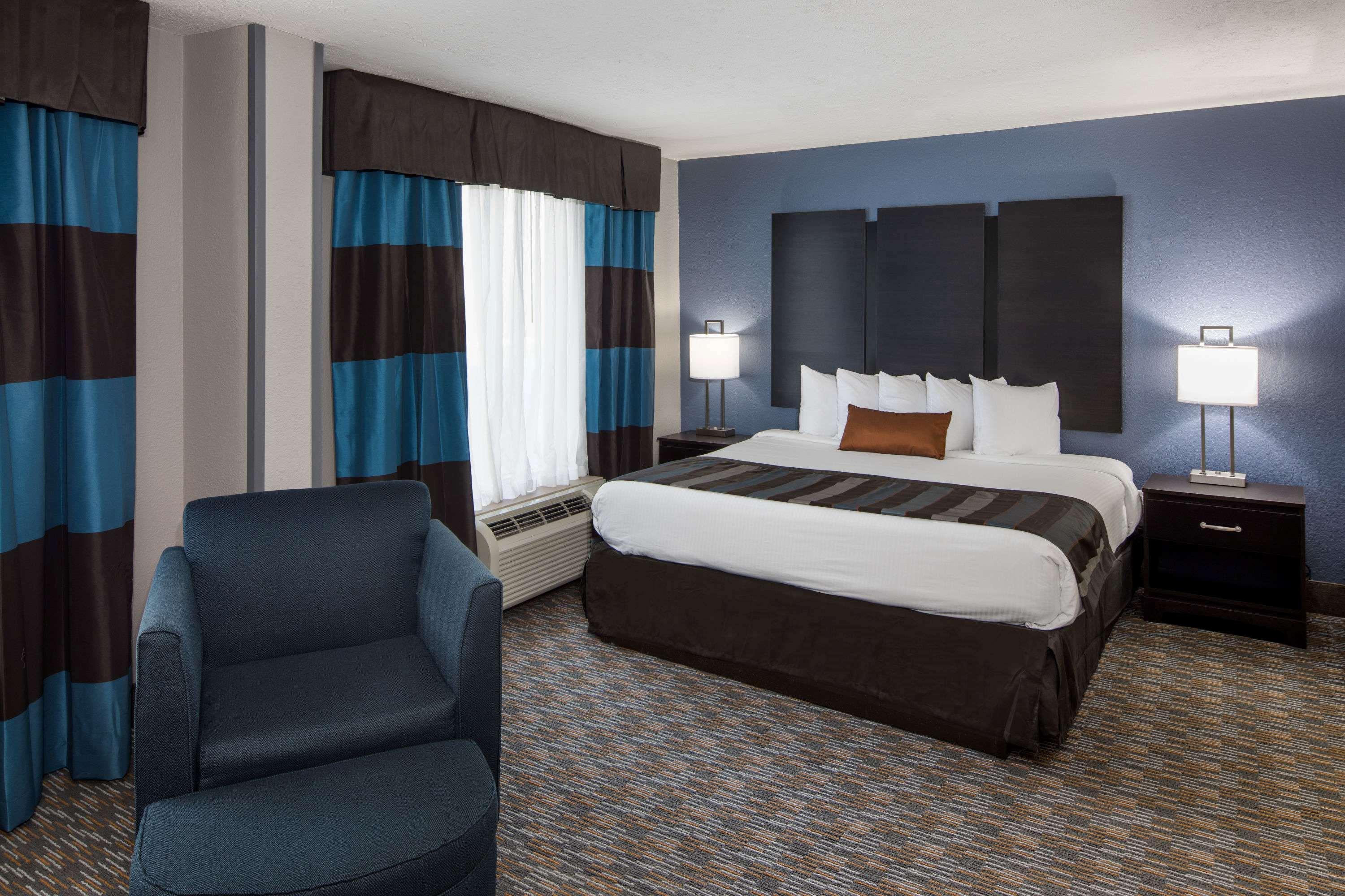 Comfort Inn & Suites Columbus North Exteriör bild