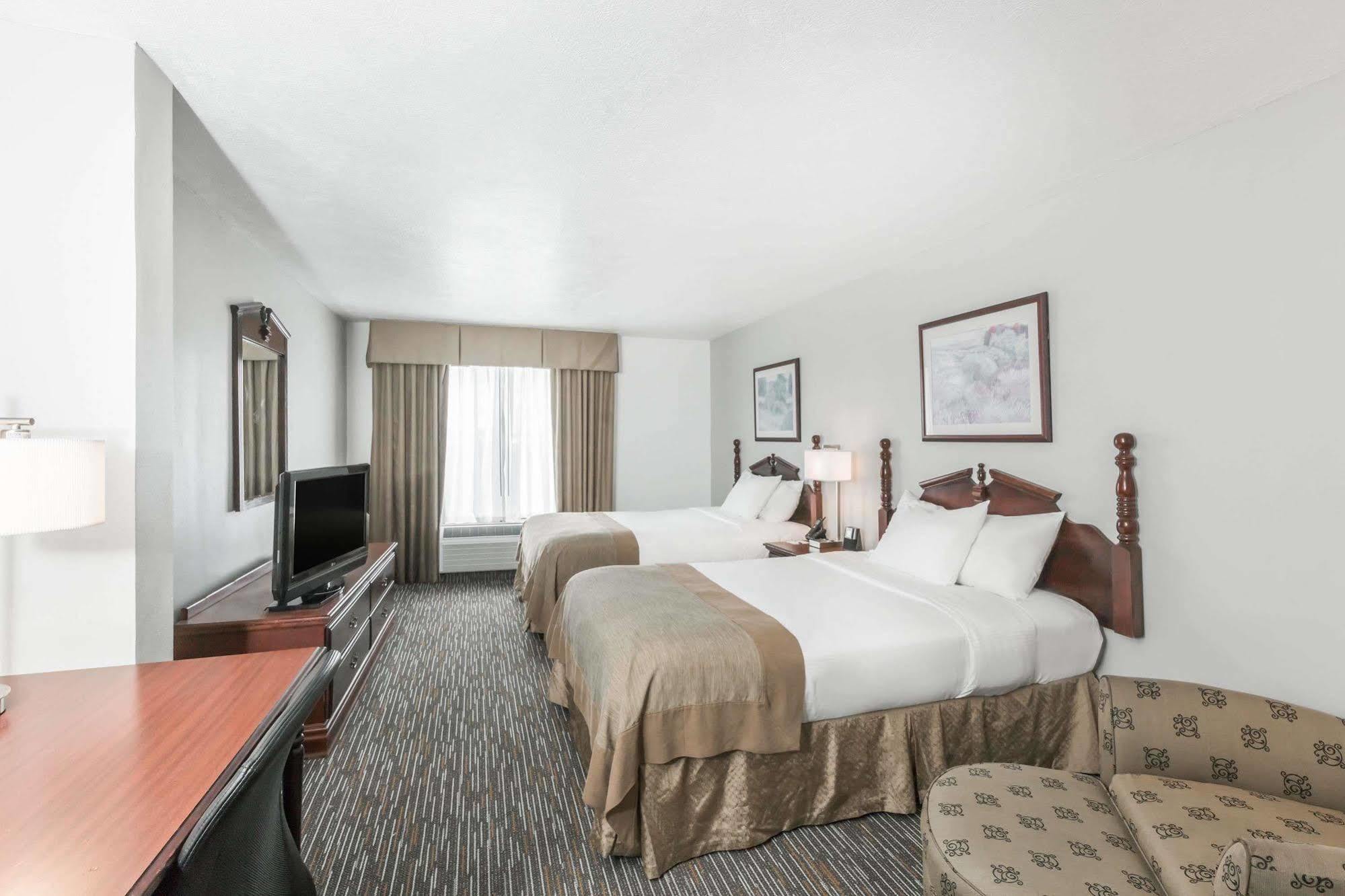 Comfort Inn & Suites Columbus North Exteriör bild