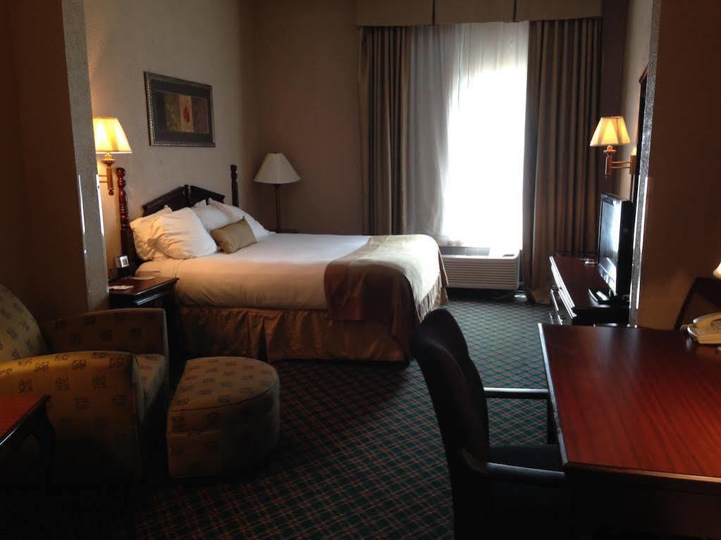 Comfort Inn & Suites Columbus North Exteriör bild
